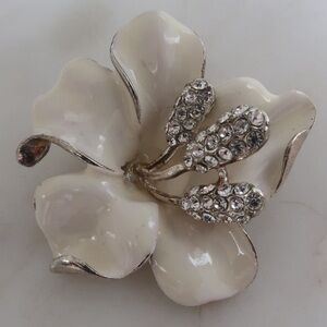 Vintage Cream Enamel Floral Pin Brooch with Crystal Piston’s  - Women Jewelry